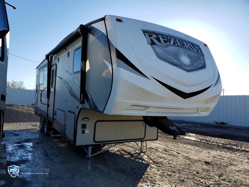 2017 CROSSROADS REZERVE CAMPER – Lot 76596235 auction photo