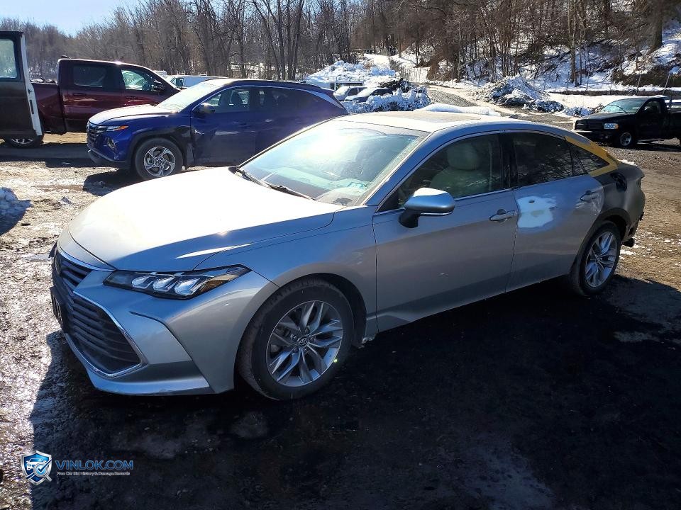 2019 TOYOTA AVALON XLE – Lot 76604785 auction photo