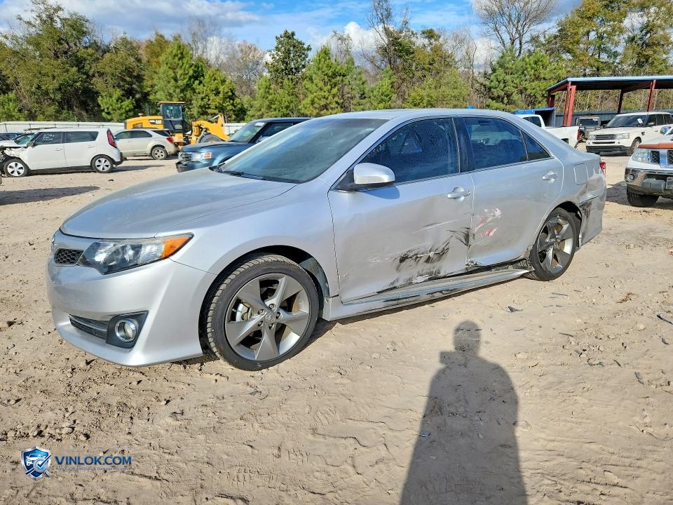 2012 TOYOTA CAMRY – Lot 76801815 auction photo