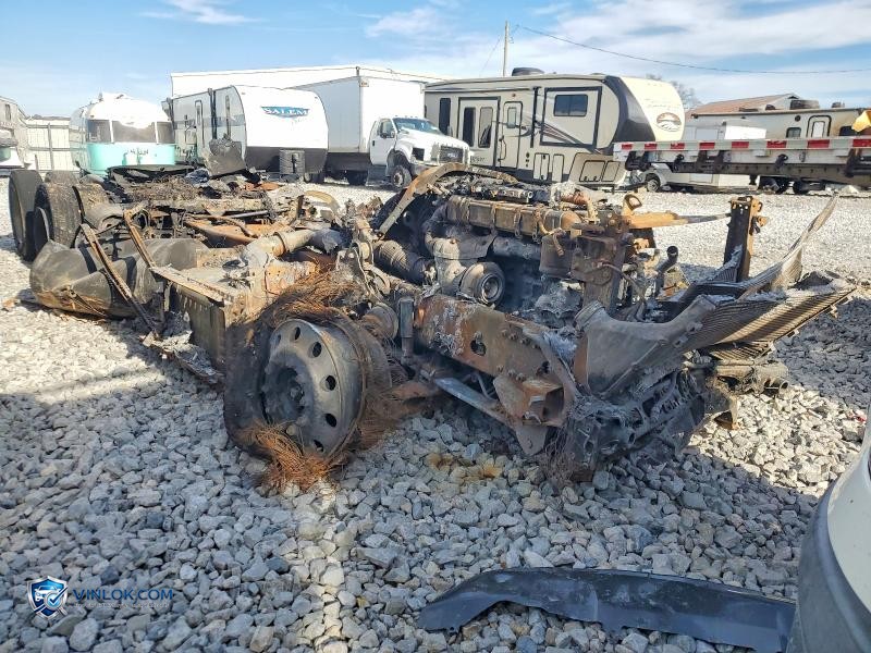 2021 FREIGHTLINER CASCADIA 126 SEMI TRUCK – Lot 76817475 auction photo