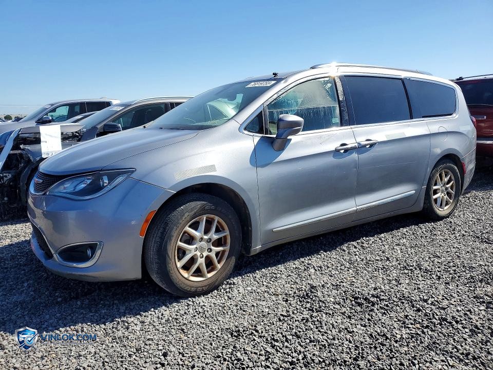2020 CHRYSLER PACIFICA TOURING L – Lot 76819755 auction photo