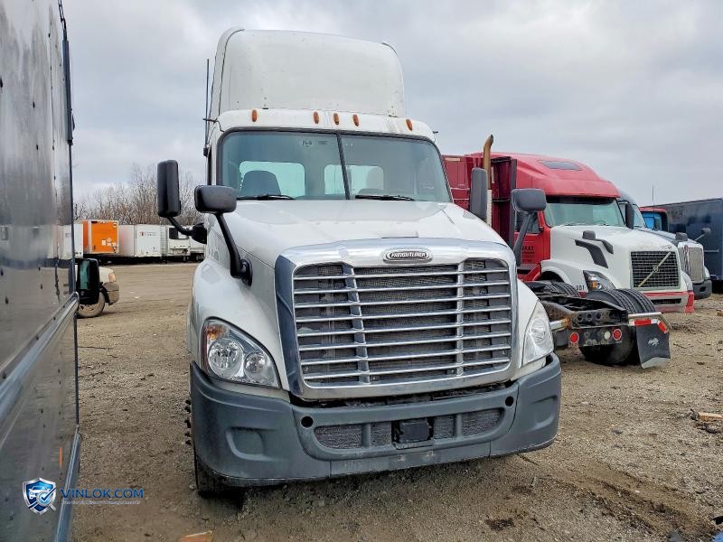 2016 FREIGHTLINER CASCADIA 125 – Lot 77493815 auction photo