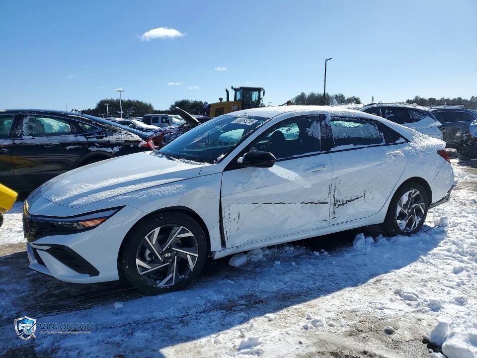 2025 HYUNDAI ELANTRA SEL SPORT – Lot 78351215 auction photo