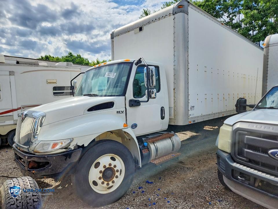 2019 INTERNATIONAL MV607 BOX TRUCK – Lot 78822175 auction photo