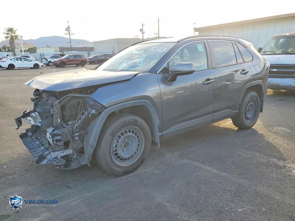 2019 TOYOTA RAV4 LE – Lot 79023175 auction photo