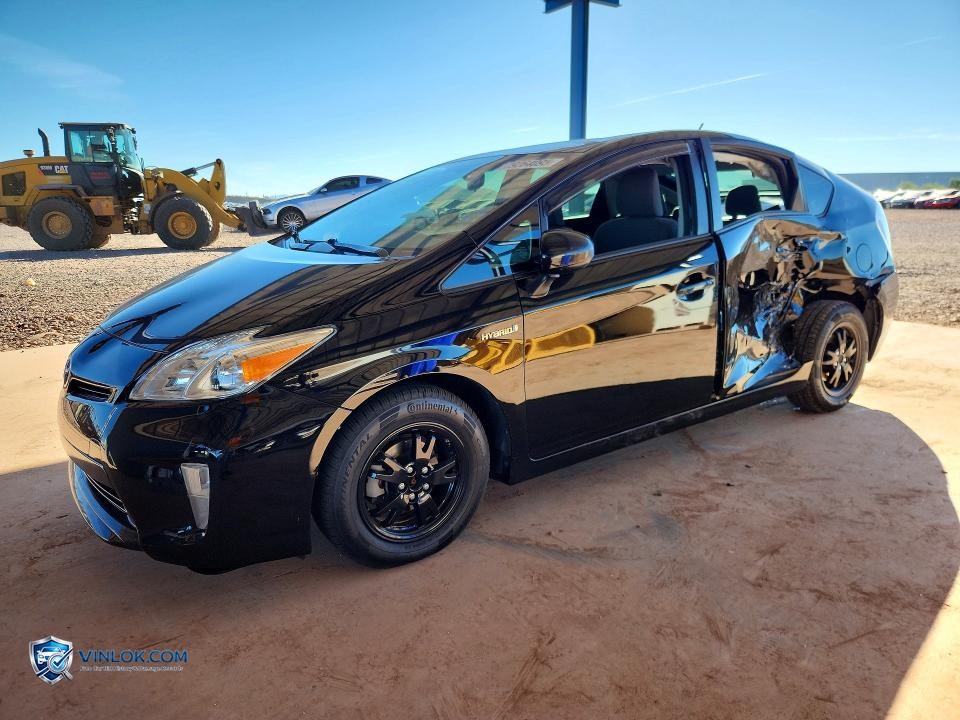 2015 TOYOTA PRIUS TWO – Lot 79264095 auction photo