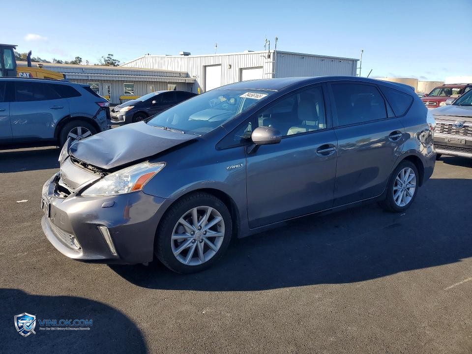 2013 TOYOTA PRIUS V FIVE – Lot 79456165 auction photo