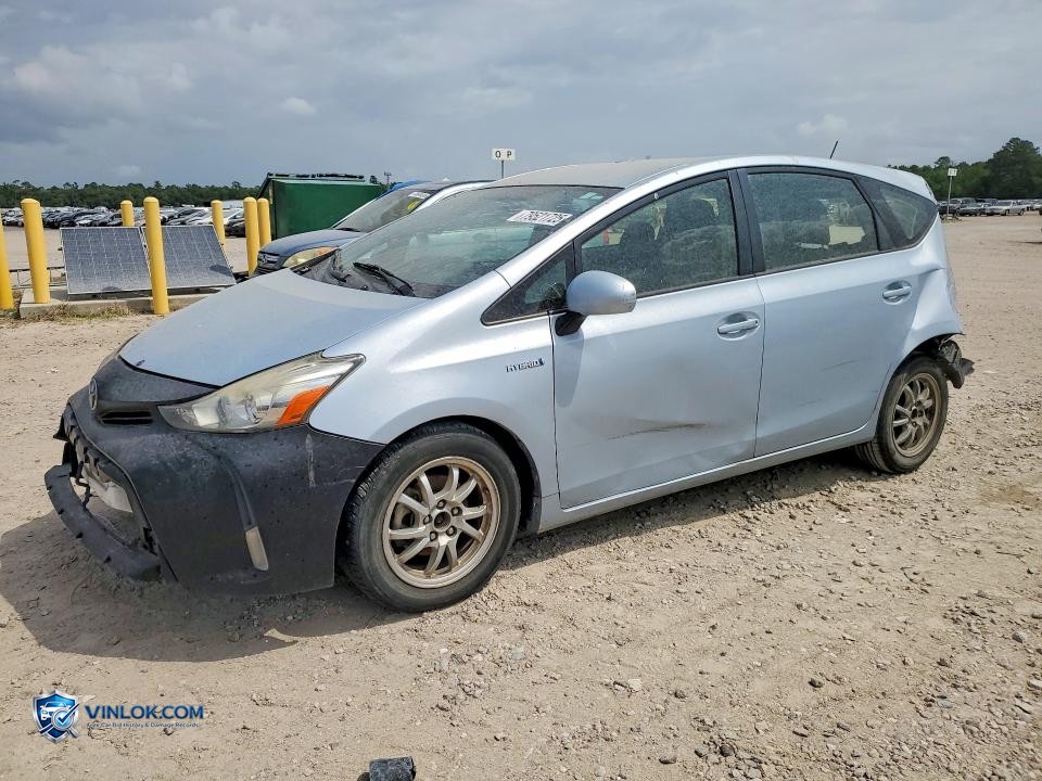 2016 TOYOTA PRIUS V THREE – Lot 79521725 auction photo
