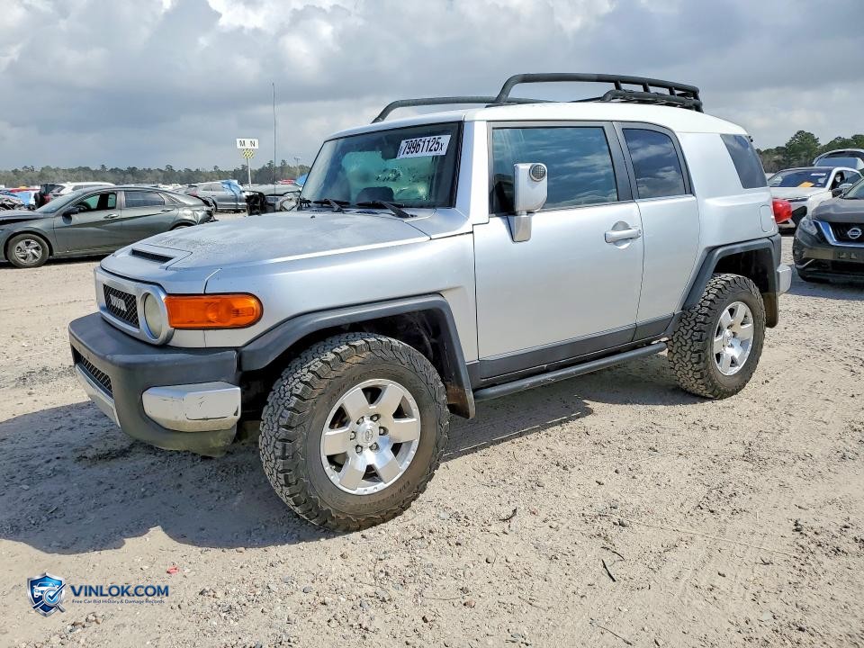 2008 TOYOTA FJ CRUISER BASE – Lot 79961125 auction photo