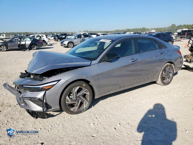 2025 HYUNDAI ELANTRA SEL SPORT – Lot 91106515 auction photo