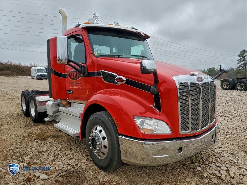 2020 PETERBILT 579 SEMI TRUCK – Lot 93428145 auction photo