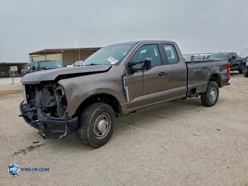 2023 FORD F350 XL RWD 6.8L V-8 LONG BOX – Lot 94413525 auction photo