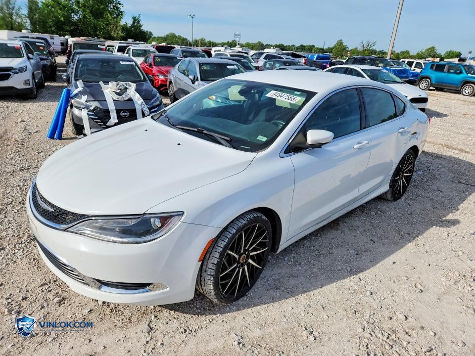2015 CHRYSLER 200 LIMITED – Lot 94947565 auction photo