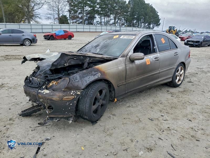 2004 MERCEDES-BENZ C 230K SPORT SEDAN – Lot 95148855 auction photo