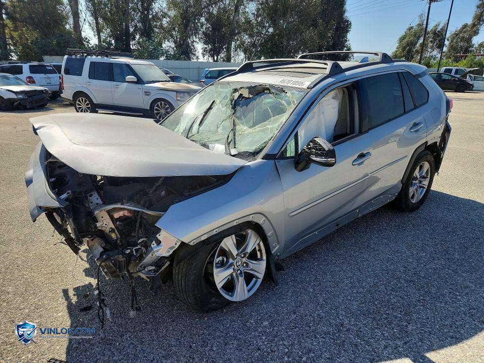 2022 TOYOTA RAV4 XLE – Lot 95701095 auction photo