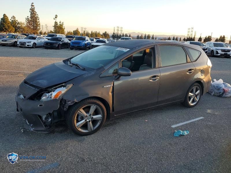 2012 TOYOTA PRIUS V – Lot 99003295 auction photo