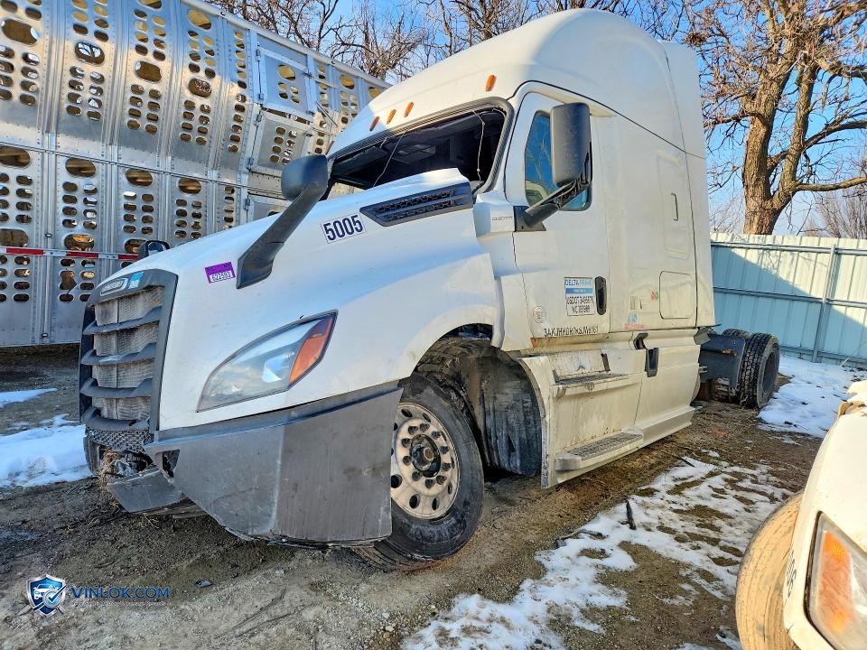 2019 FREIGHTLINER CASCADIA 126" SLEEPER CAB SEMI TRUCK – Lot 99888445 auction photo