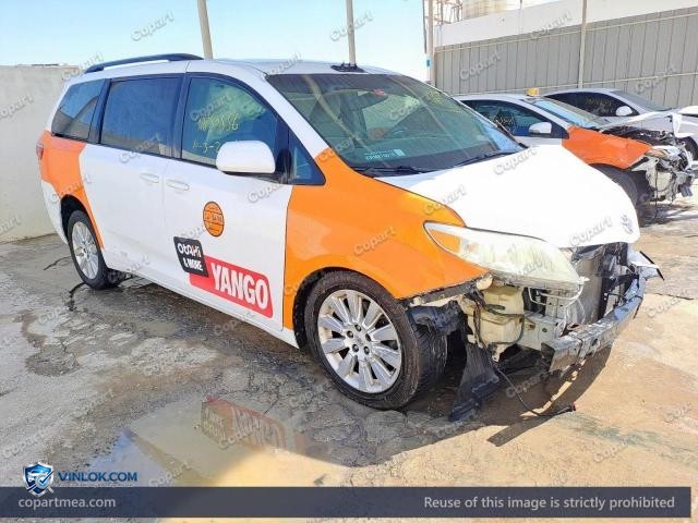 2015 TOYOTA SIENNA – Lot 41850556 auction photo