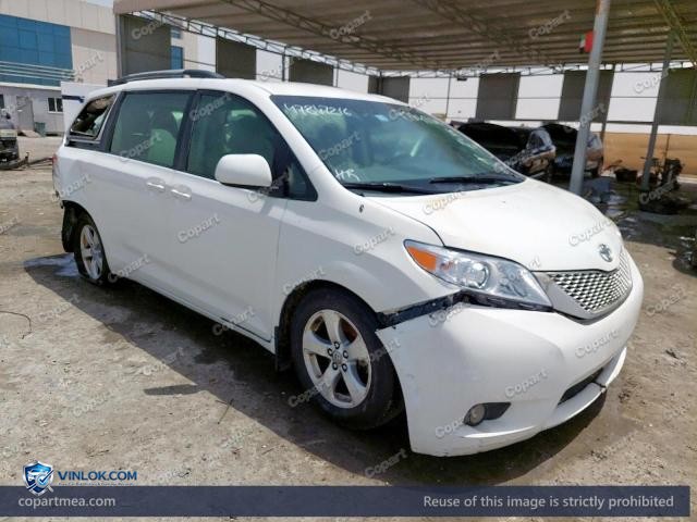 2011 TOYOTA SIENNA – Lot 47847216 auction photo