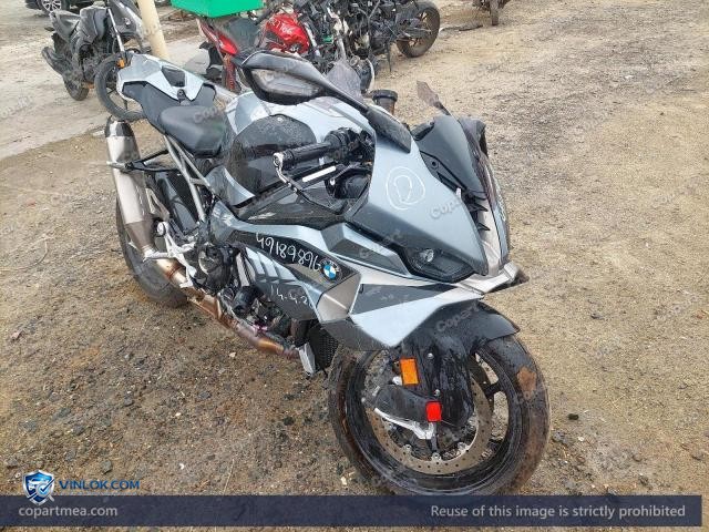 2025 BMW S1000RR – Lot 49189896 auction photo