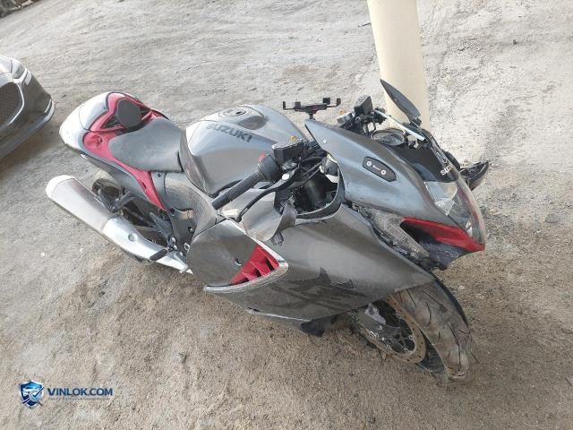 2024 SUZUKI GSX1300 – Lot 74187355 auction photo