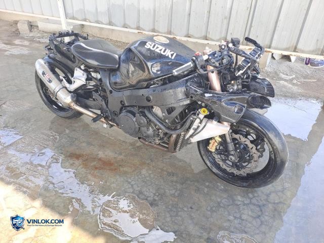 2013 SUZUKI BIKE – Lot 75918535 auction photo