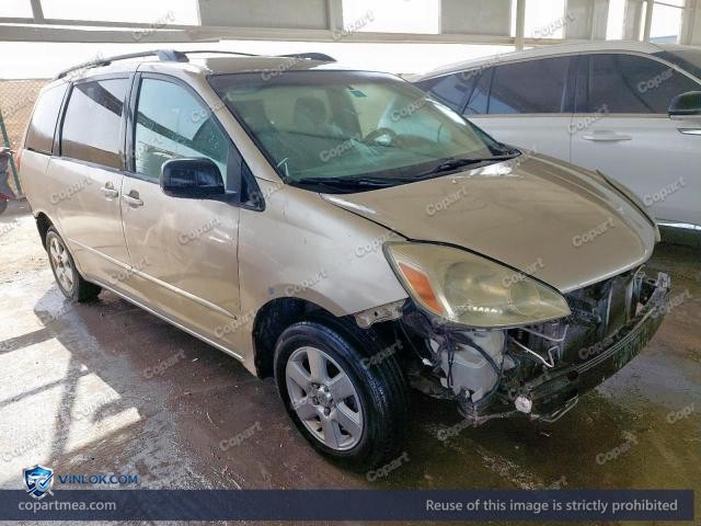 2004 TOYOTA SIENNA – Lot 77989975 auction photo
