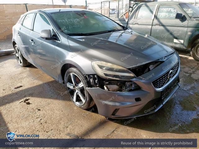 2018 VOLVO V40 – Lot 79981115 auction photo