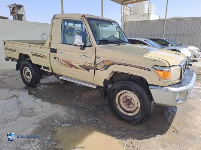 2015 TOYOTA LC PICK/UP – Lot 84873525 auction photo