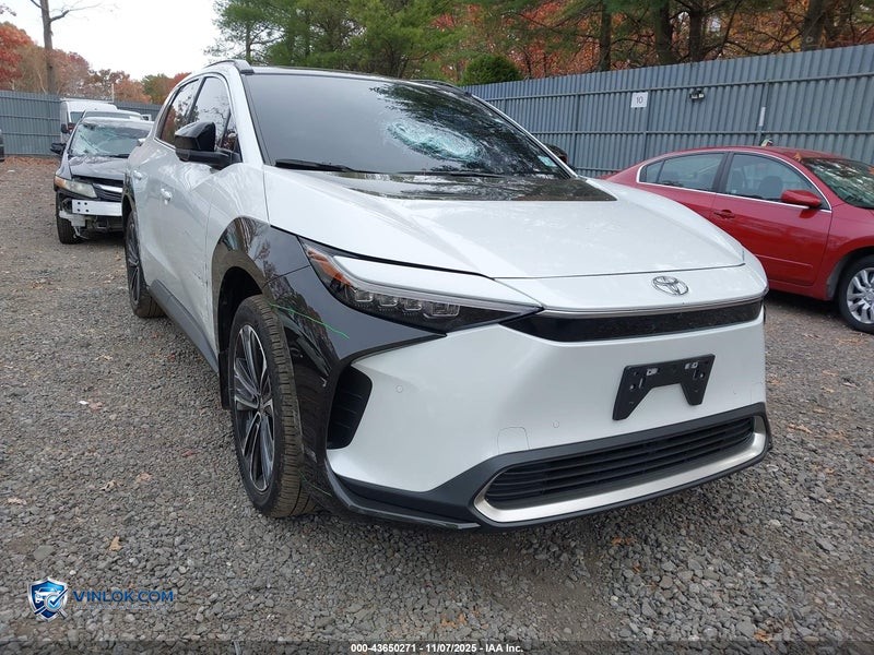 2024 TOYOTA BZ4X LIMITED – Lot 43650271 auction photo