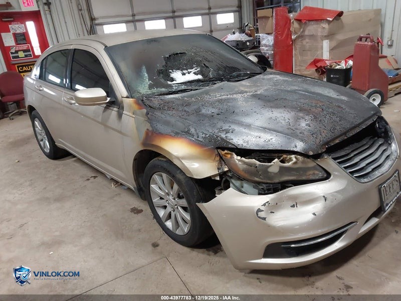2014 CHRYSLER 200 TOURING – Lot 43977783 auction photo