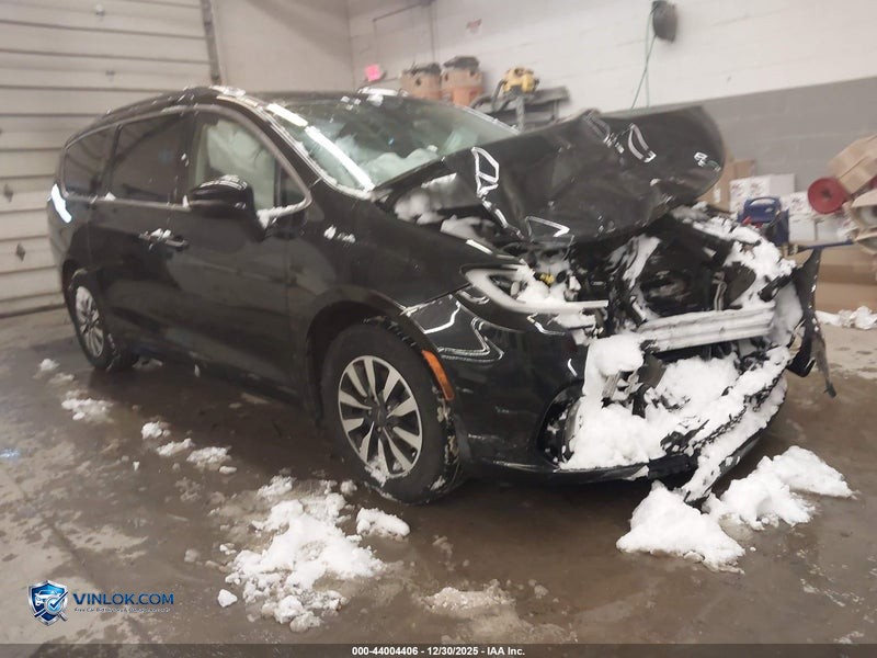 2021 CHRYSLER PACIFICA TOURING L – Lot 44004406 auction photo