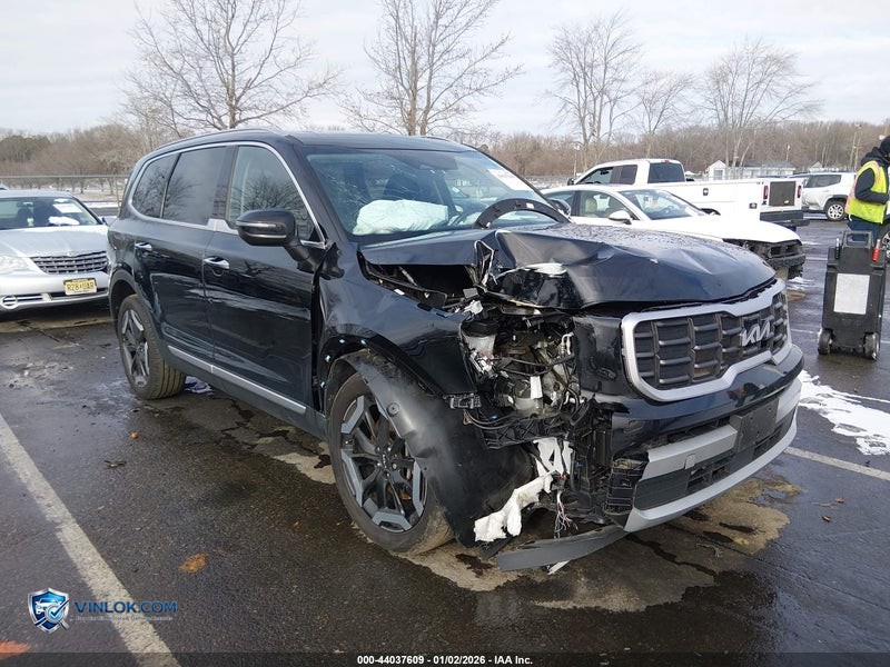 2024 KIA TELLURIDE S – Lot 44037609 auction photo