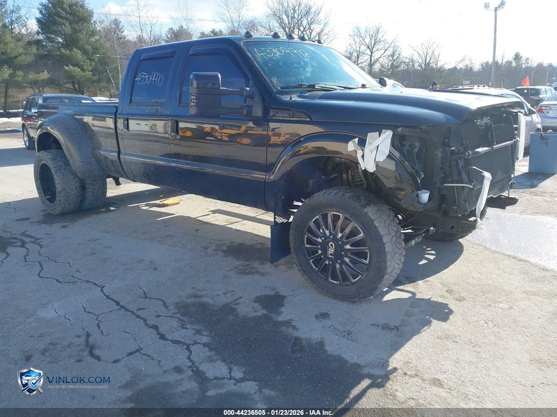 2015 FORD F-350 LARIAT – Lot 44236505 auction photo