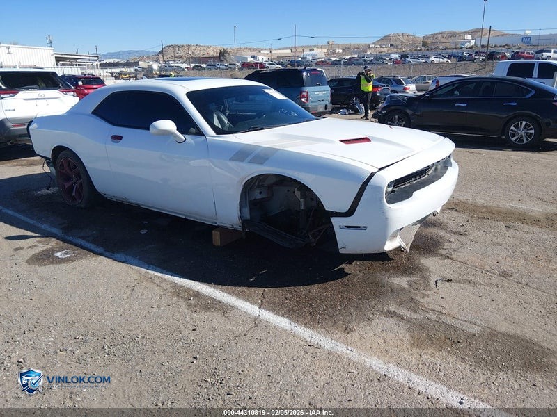 2015 DODGE CHALLENGER SXT PLUS – Lot 44310819 auction photo