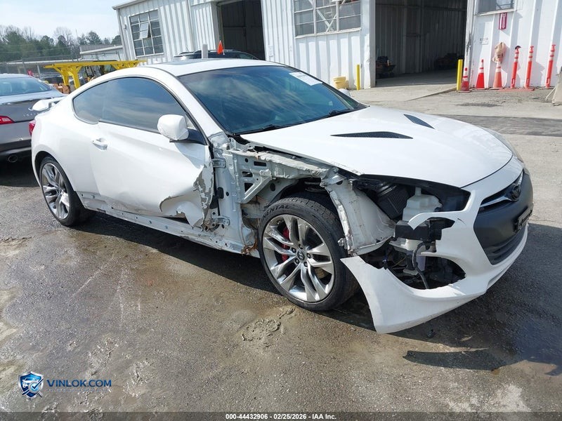 2013 HYUNDAI GENESIS 3.8 TRACK – Lot 44432906 auction photo