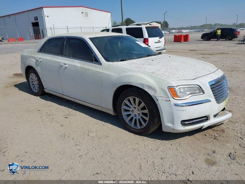 2013 CHRYSLER 300   – Lot 44689041 auction photo