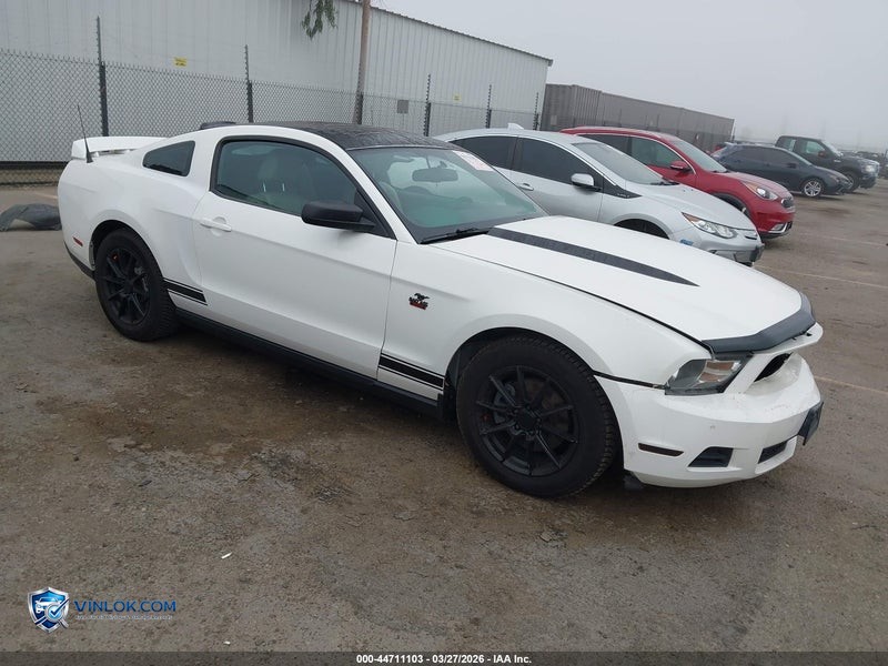2012 FORD MUSTANG V6 PREMIUM – Lot 44711103 auction photo