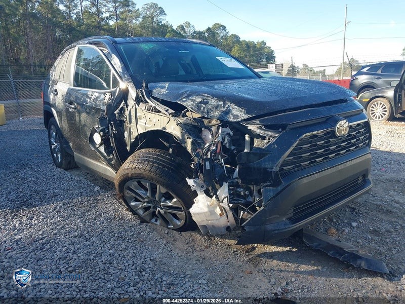2021 TOYOTA RAV4 – Lot 44252374 auction photo