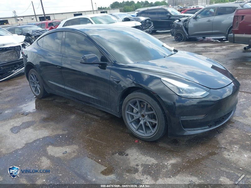 2021 TESLA MODEL 3 STANDARD RANGE PLUS REAR-WHEEL DRIVE – Lot 44757009 auction photo