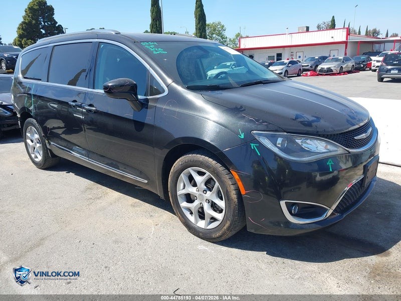 2017 CHRYSLER PACIFICA TOURING-L PLUS – Lot 44785193 auction photo