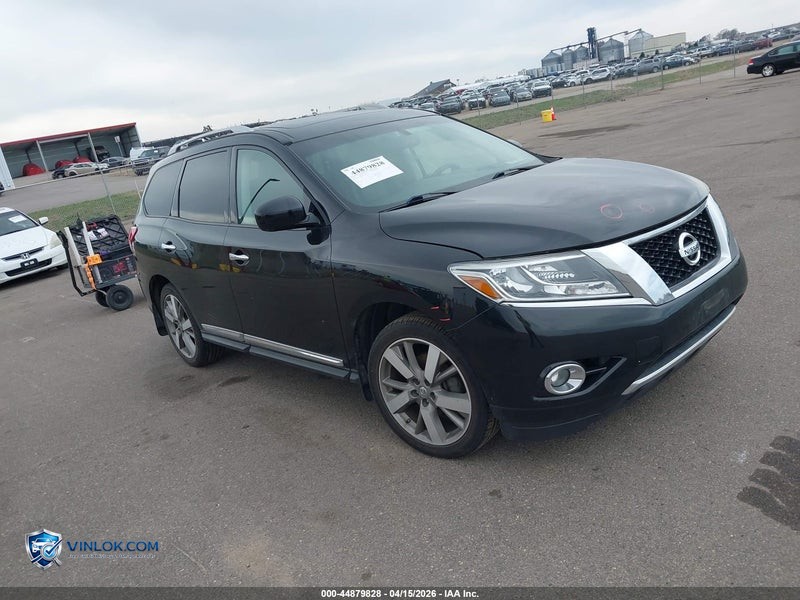 2015 NISSAN PATHFINDER PLATINUM – Lot 44879828 auction photo