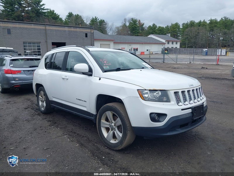 2017 JEEP COMPASS LATITUDE 4X4 – Lot 44898661 auction photo