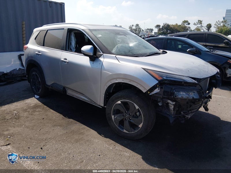 2024 NISSAN ROGUE SV FWD – Lot 44909083 auction photo