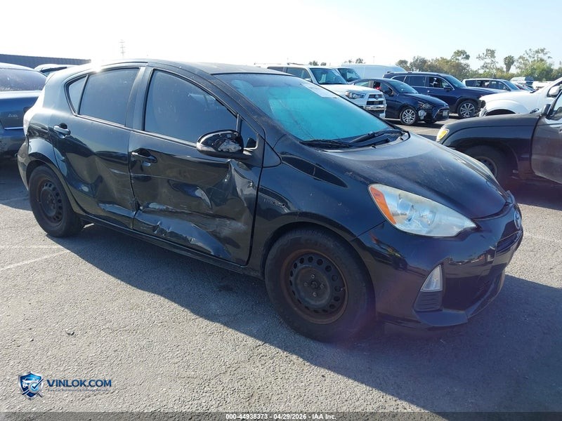 2014 TOYOTA PRIUS C THREE – Lot 44938373 auction photo