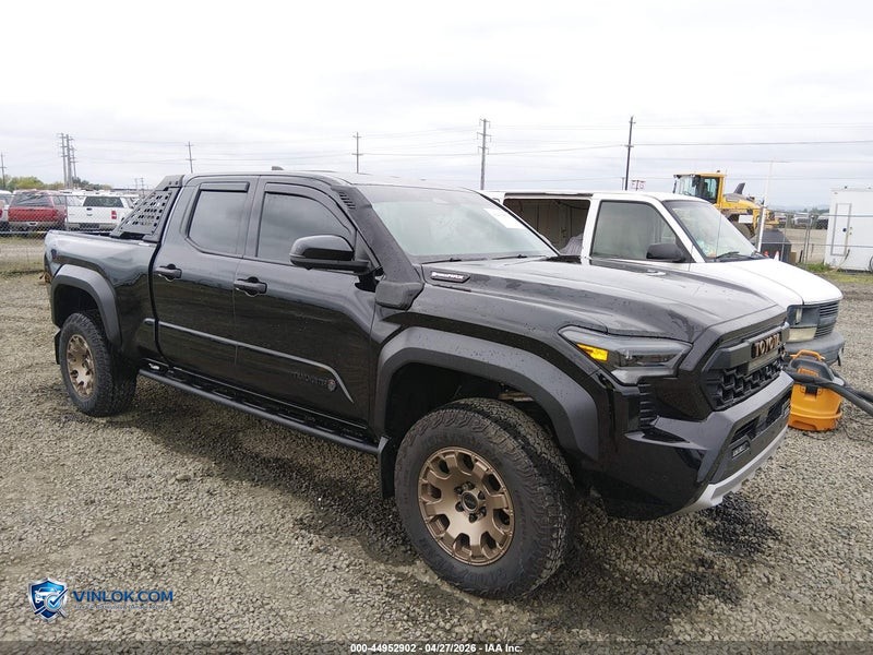 2025 TOYOTA TACOMA HYBRID TRAILHUNTER – Lot 44952902 auction photo