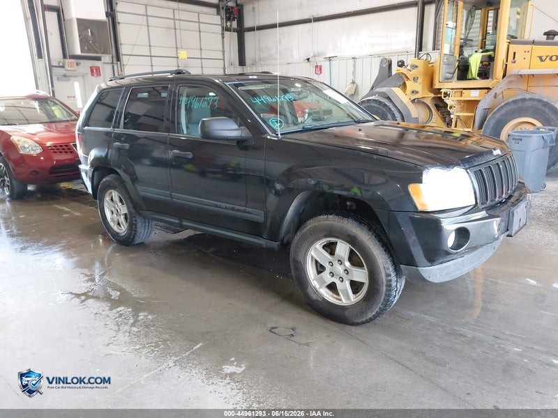 2005 JEEP GRAND CHEROKEE LAREDO – Lot 44961293 auction photo