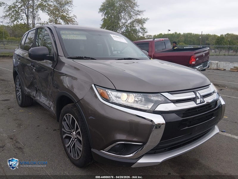 2018 MITSUBISHI OUTLANDER ES/LE/SE/SEL – Lot 44986376 auction photo