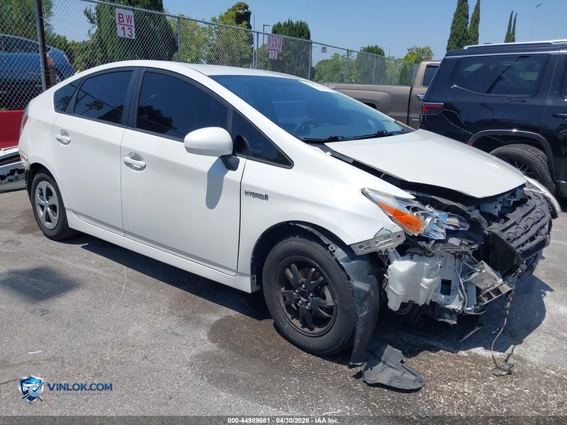 2015 TOYOTA PRIUS THREE – Lot 44989661 auction photo