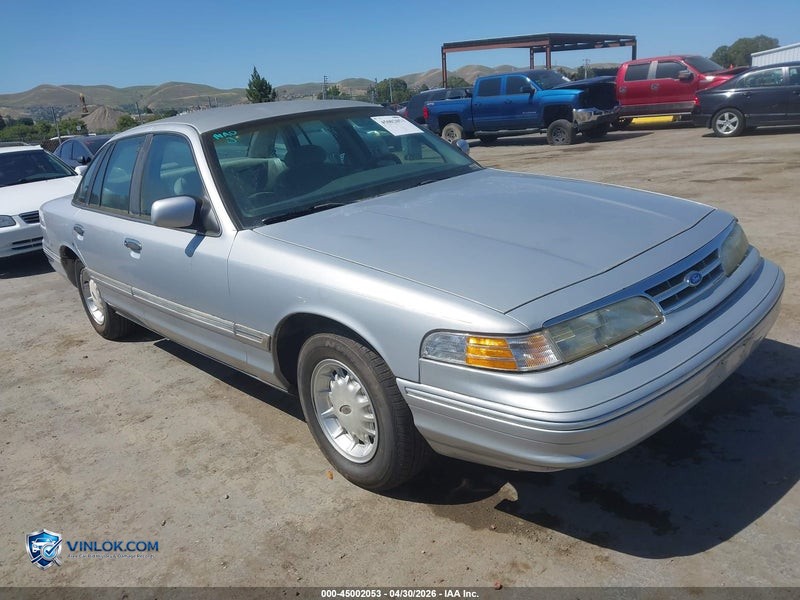 1997 FORD CROWN VICTORIA LX – Lot 45002053 auction photo